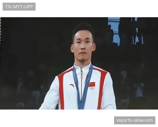 假如肖若腾上综艺，评论区先争论他每天训练几小时还是他拎的那个包